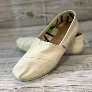 Women’s Canvas TOMS - Size 11